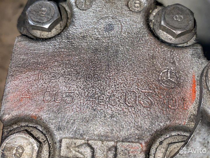 Mercedes W164 M642 насос гидроуселителя