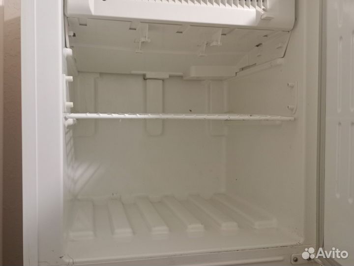 Холодильник stinol