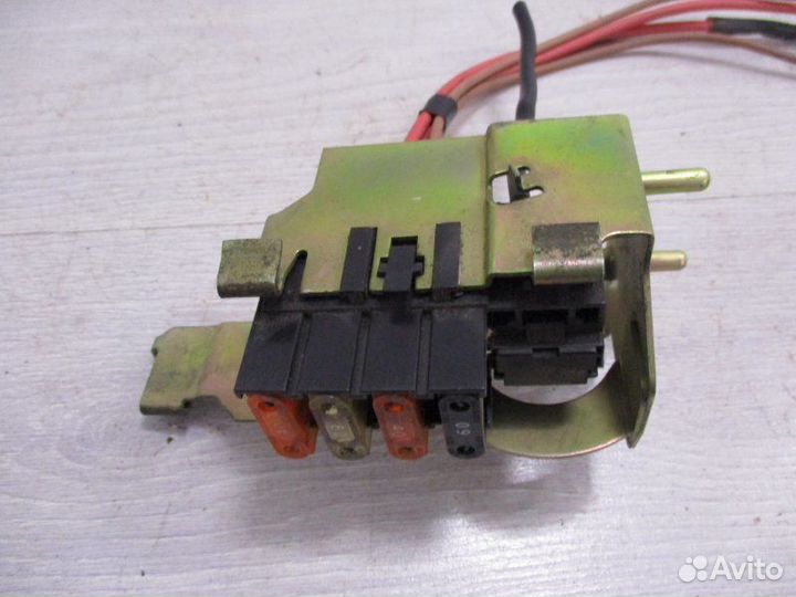 Блок предохранителей Citroen Xantia 1.8 2001