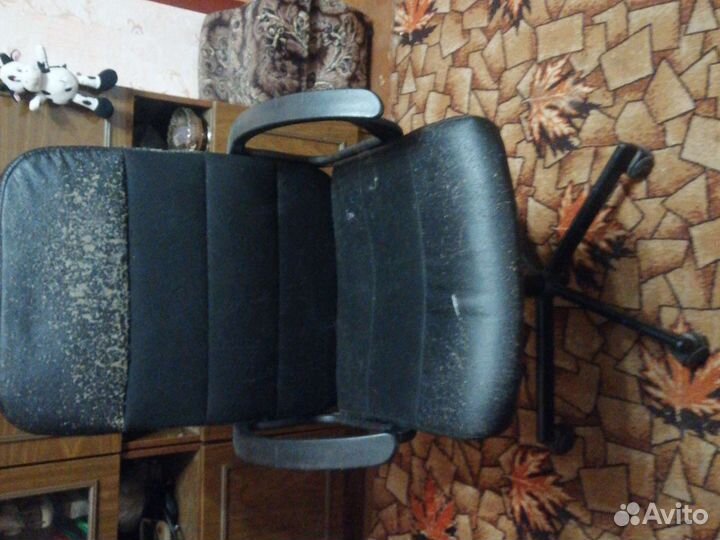 Компьютерный стул механизм не работает