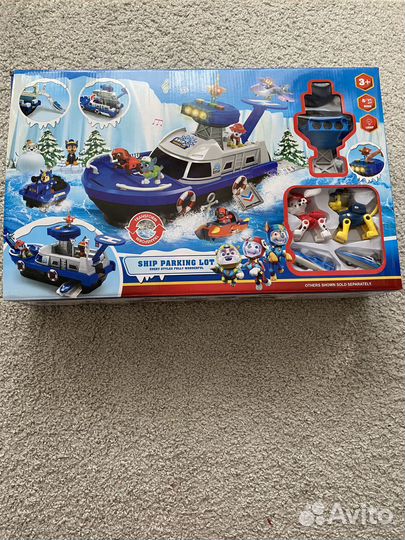 Патрульный катер и 2 фигурки спасателе