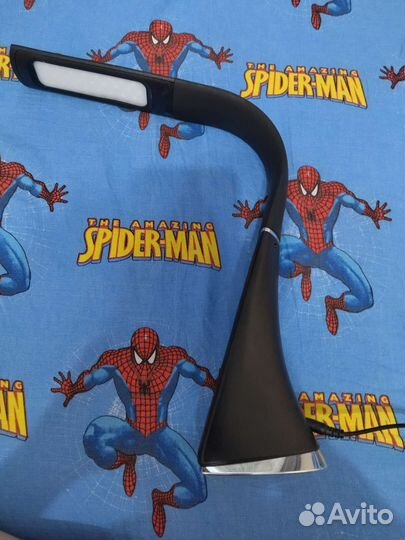 Светильник настольный