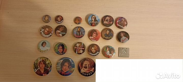 Земфира, браслеты Z-tour 2016, значки