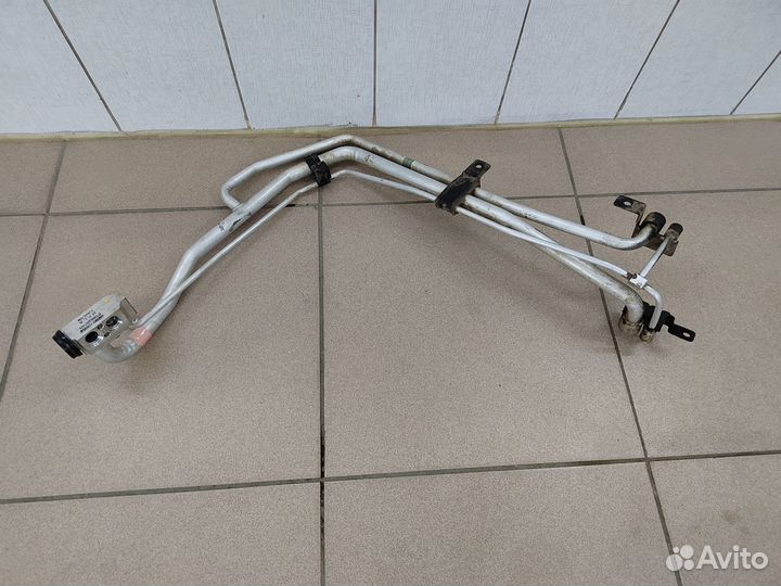 Шланг кондиционера Hyundai H-1 2,5CRDi 977754H000