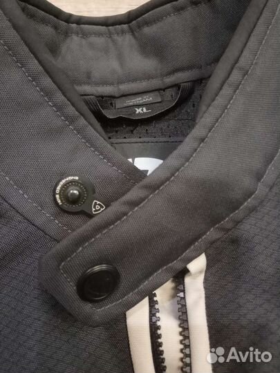 Мотокуртка Revit