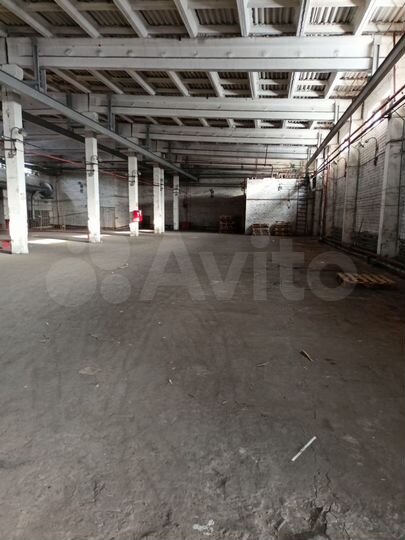 Склад, 1400 м²