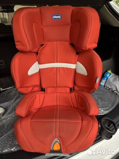 Автомобильное детское кресло