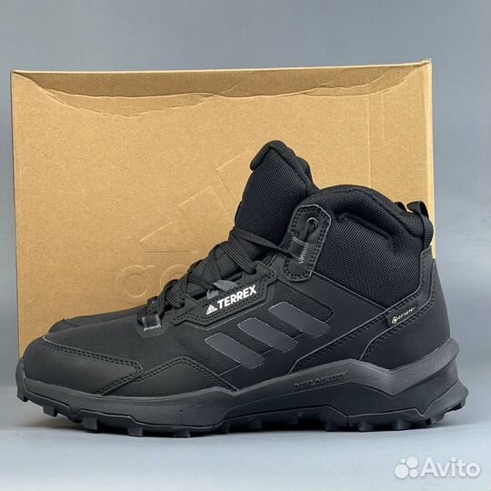 Кроссовки Adidas Terrex термо материал