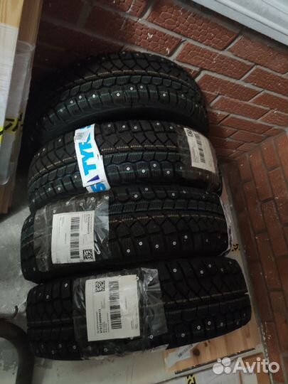 Viatti Brina Nordico V-522 175/65 R14 82
