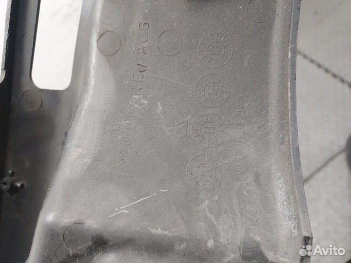 Накладка замка капота Jeep Patriot 2010, 2011