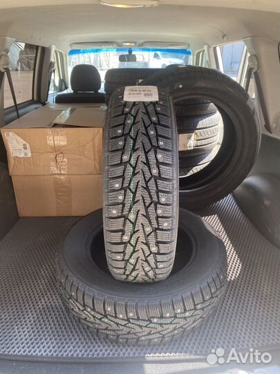 Ikon Tyres Nordman 7 215/45 R17