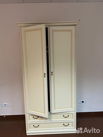 Шкаф для одежды бу