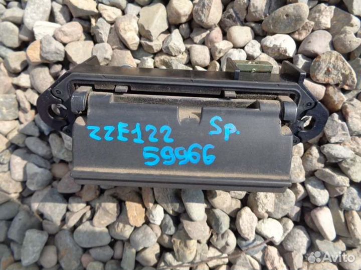 Ручка двери багажника Toyota Corolla Spacio ZZE122