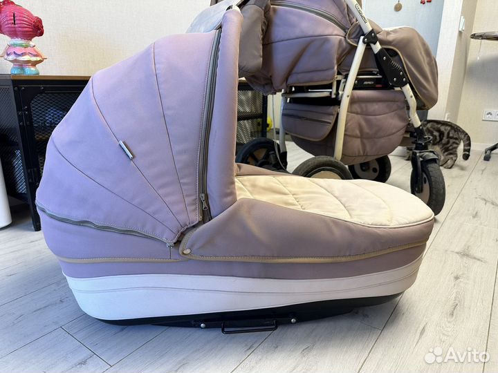 Продам коляску 2 в 1 Adamex