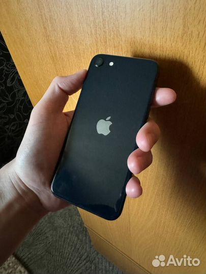 iPhone SE (2022), 128 ГБ