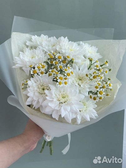 Букет комплимент хризантемы ромашки