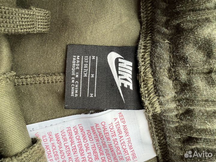 Шорты Nike размер М на мальчика