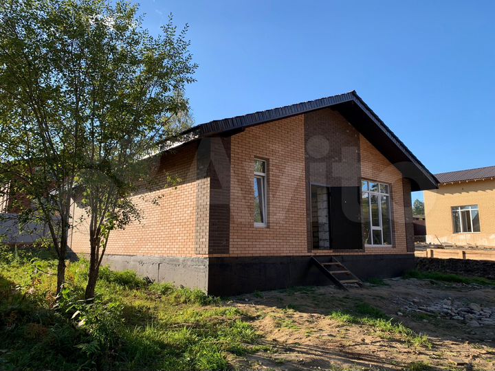 Дом 90 м² на участке 5 сот.