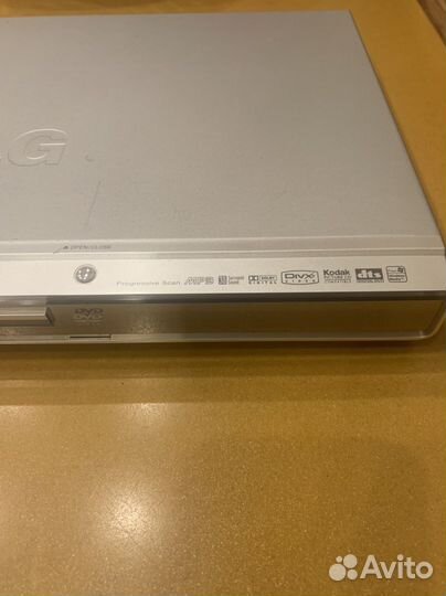 DVD плеер LG DK478X