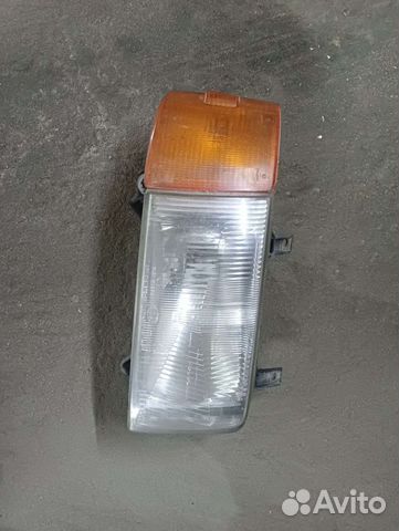 Фара Transporter T4 правая