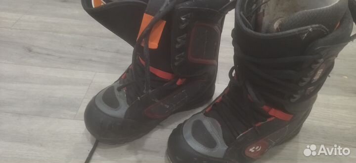 Сноубордические ботинки 39