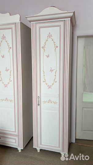 Комплект мебели для детской