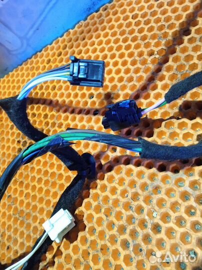 Проводка двери LADA xray