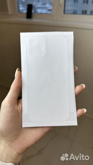 Защитная наклейка на айфон 12про