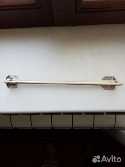 Вешалка телескопическая