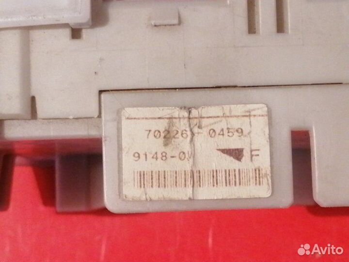 Блок предохранителей Mitsubishi Outlander