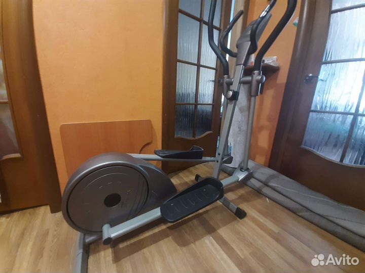 Эллиптический тренажер torneo