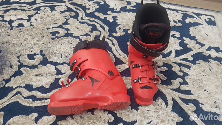 Горнолыжные ботинки atomic redster