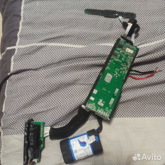 Плата от колонки JBL-charge 4