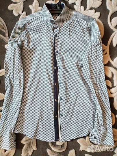 Рубашки мужские