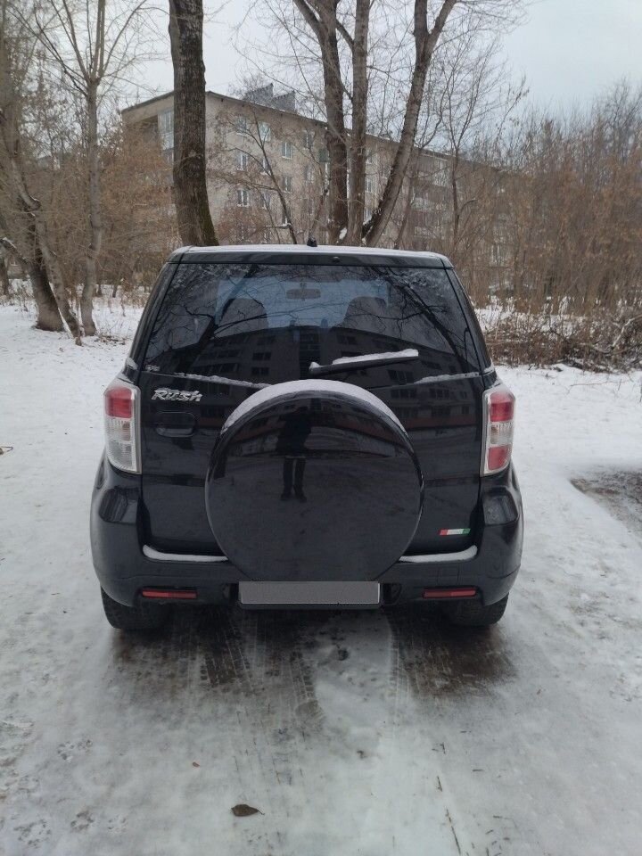 Toyota Rush: фото из отзыва