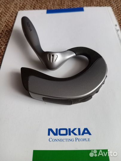 Bluetooth-гарнитура Nokia HS-4W