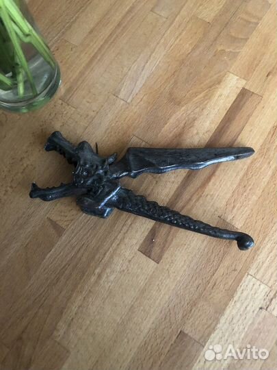 Орехоколка в виде дракона СССР