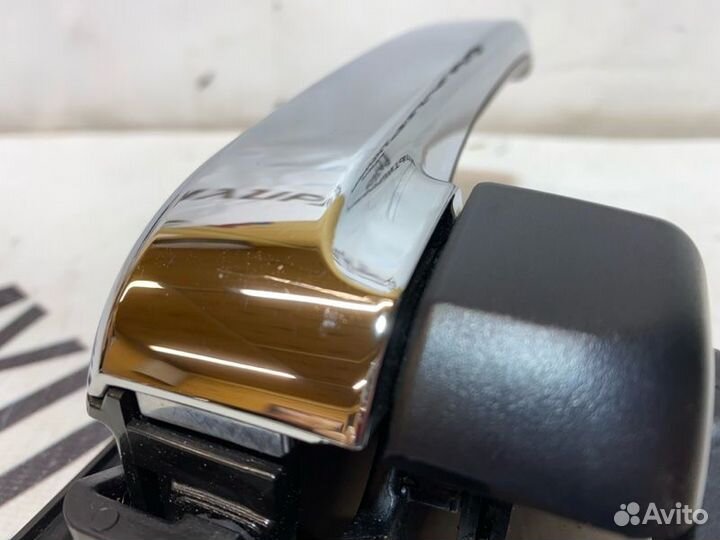 Ручка двери внутренняя передняя правая Toyota Land