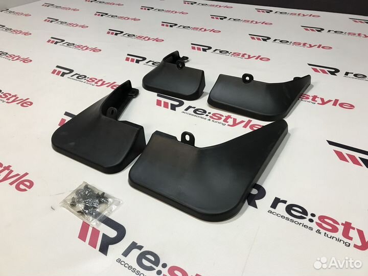 Брызговики Toyota Highlander (XU50) 2м 16-20г