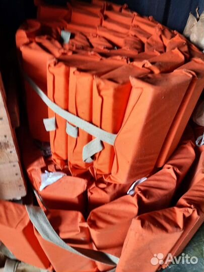 Нагрудник спасательный страховочный