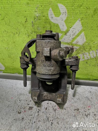 Суппорт задний левый Пежо 307