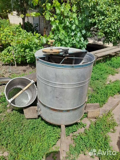 Медогонка 6 рамочная