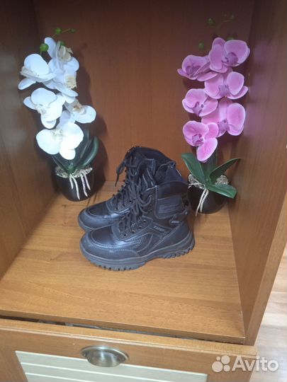 Ботинки зимние на мальчика размер 33