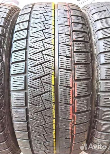 Pirelli Ice Asimmetrico 215/50 R17 97V