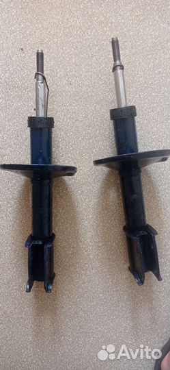 Стойки на Рено Логан1