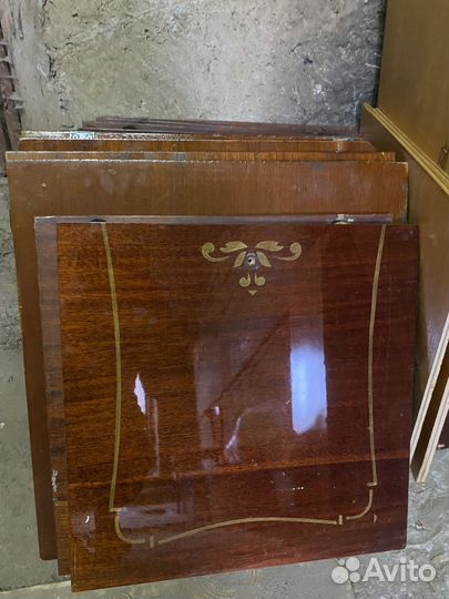 Дверь 50*50 см от шифоньера (для полки стеллажа)