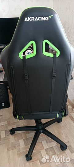 Кресло компьютерное akracing
