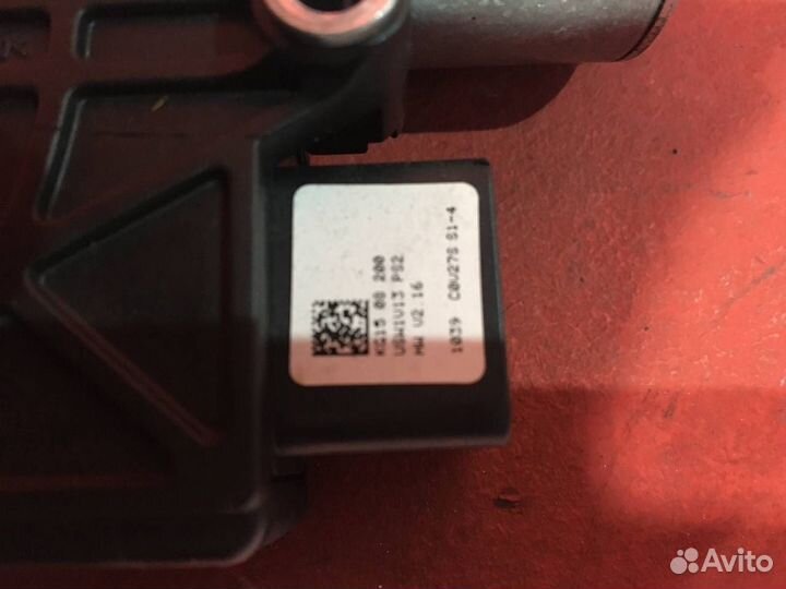 Моторчик люка Kia Sportage 3 SUV D4HA 2.0L 1995