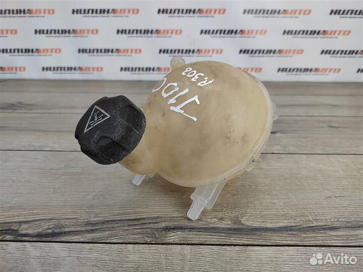 Бачок расширительный peugeot 308