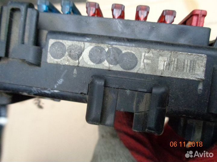 Блок предохранителей Daihatsu Storia хэтчбек 5 дв